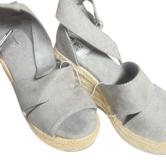 Bundle of Beautiful Shoes -Size 6 1/2 - Picture 14 of 14